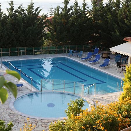 Il Villaggio Chrani Exterior photo