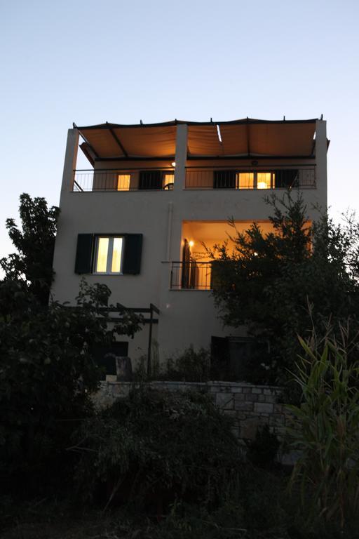 Il Villaggio Chrani Exterior photo